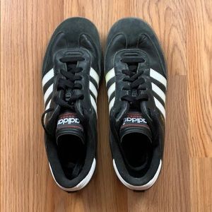 Samba adidas indoor soccer shoes